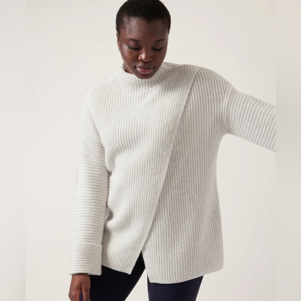 Althleta Cream Azalea Oversize Merino Wool Cashmere Natural Fiber Sweater Medium
